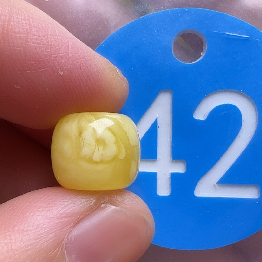 蜜蜡未镶嵌珠宝奇石11m m