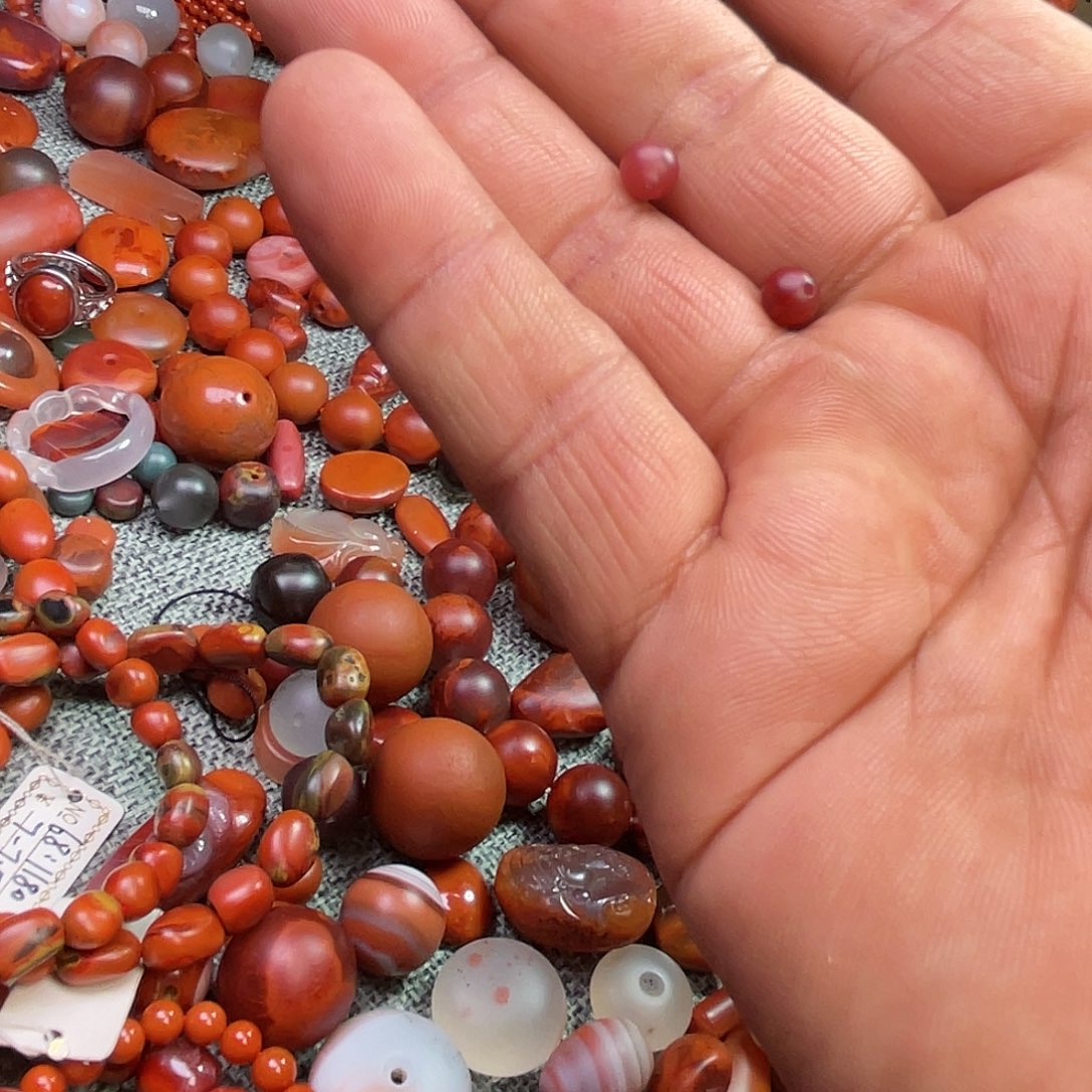 南红玛瑙珠子未镶嵌莫*