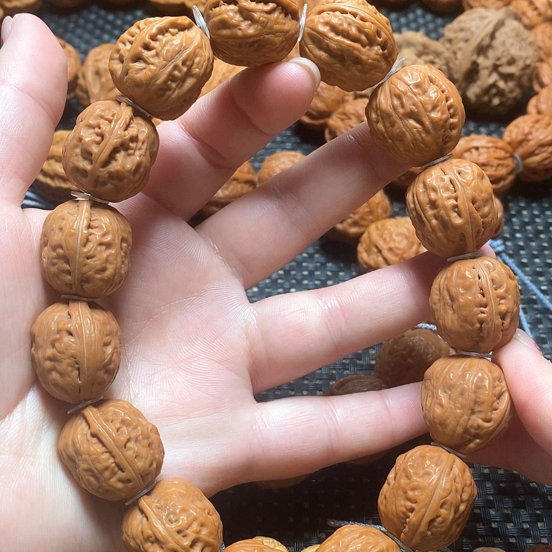 文玩核桃手串蛤蟆背