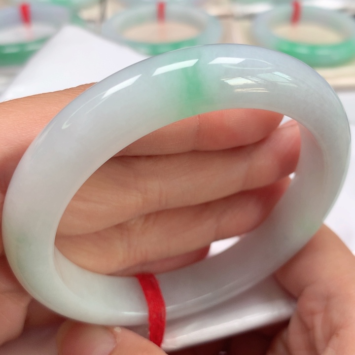 翡翠手镯未镶嵌白底青36