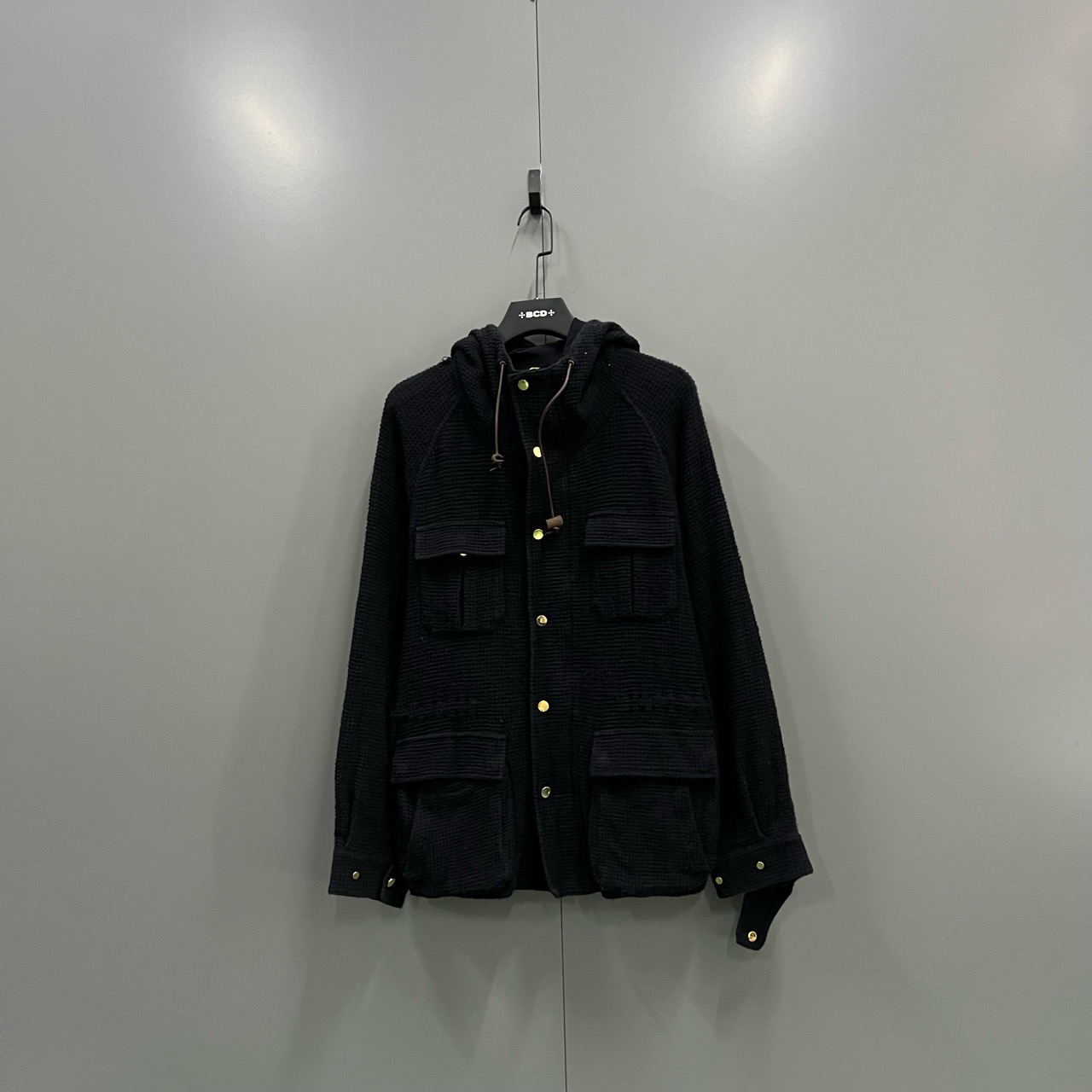 95新 maje 雨 阿玛尼 黑色连帽外套 52码 304768