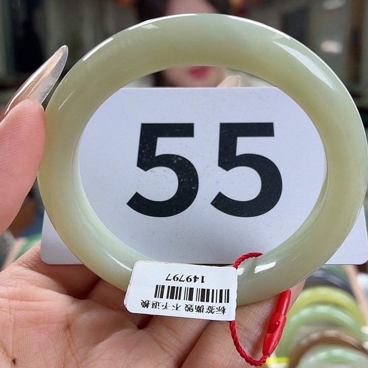 和田玉未镶嵌手镯纹