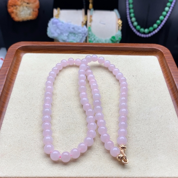 翡翠颈饰未镶嵌翡翠项链