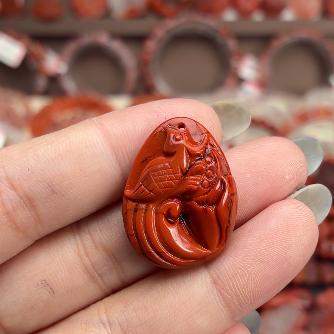 南红玛瑙未镶嵌颈饰凤凰牌