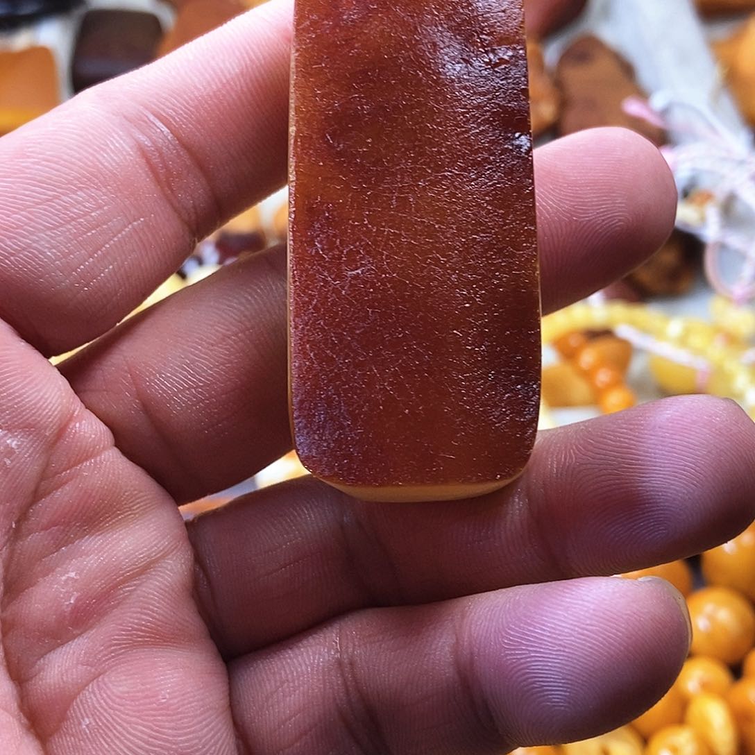 蜜蜡项圈未镶嵌红皮白花切牌手吧