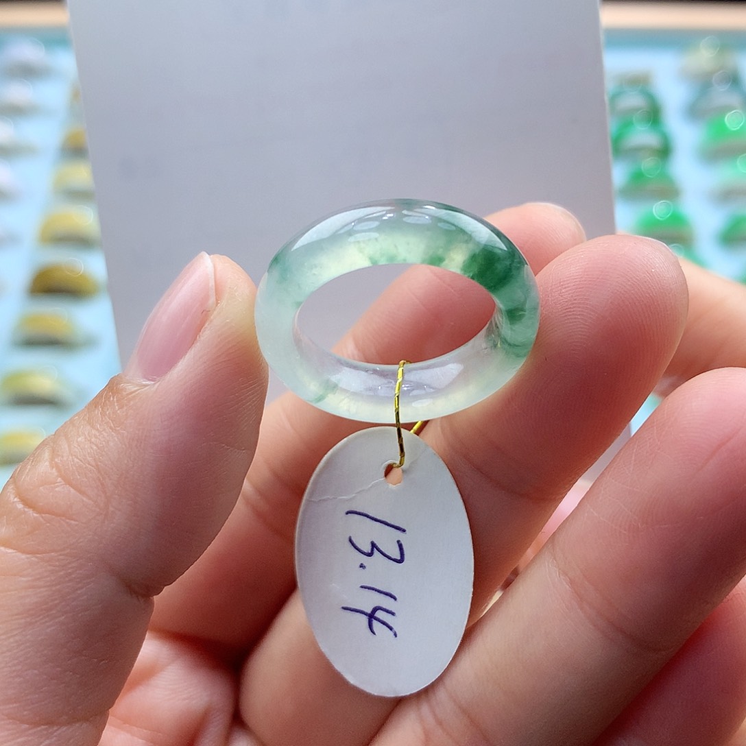 翡翠戒指未镶嵌1314圈