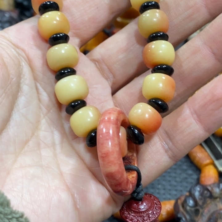 滴血莲花菩提吊坠
