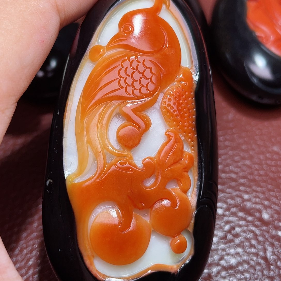 和田玉未镶嵌颈饰所***得