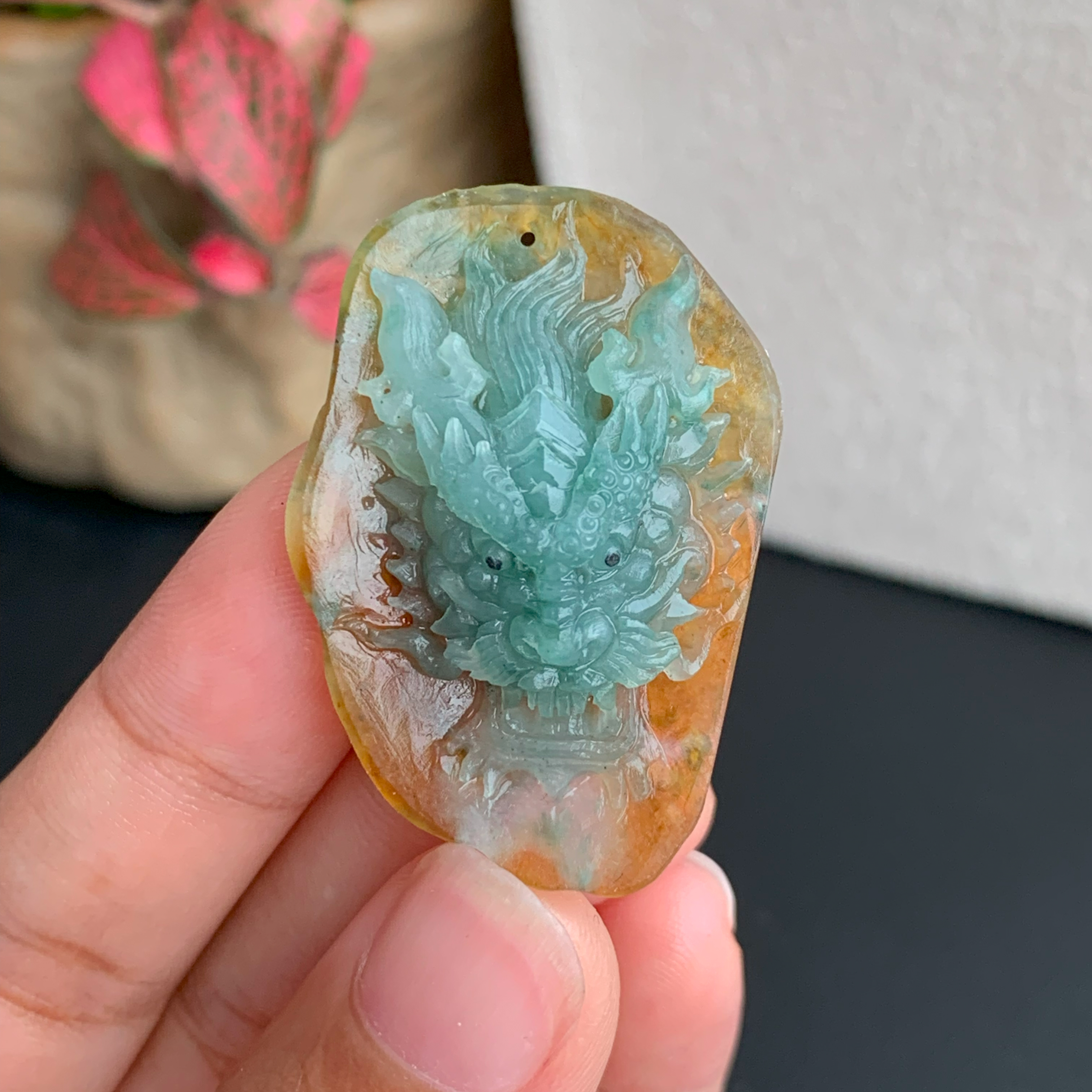 【自然光实拍】清澈 天然翡翠A货黄翡蓝底龙头吊坠 定制毛货未抛光