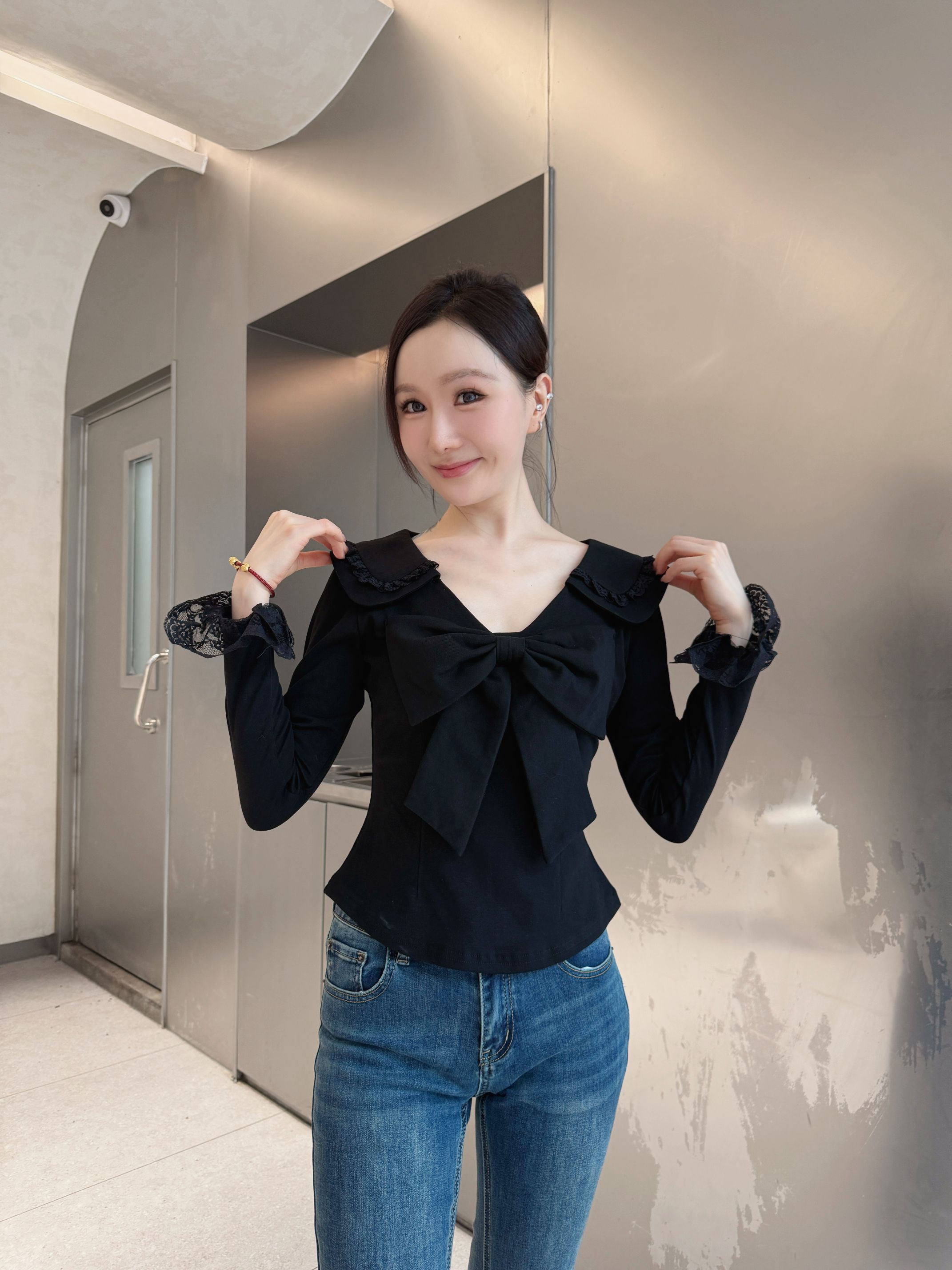 弹力棉蝴蝶结装饰蕾丝V领上衣气质收腰弹力棉显瘦短款时尚百搭