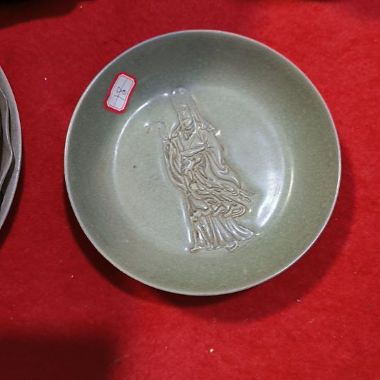 摆件瓷器放大漏给您发货