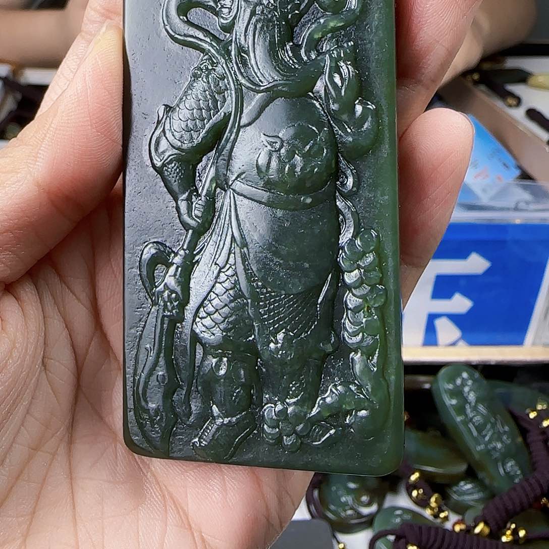 和田玉未镶嵌挂件