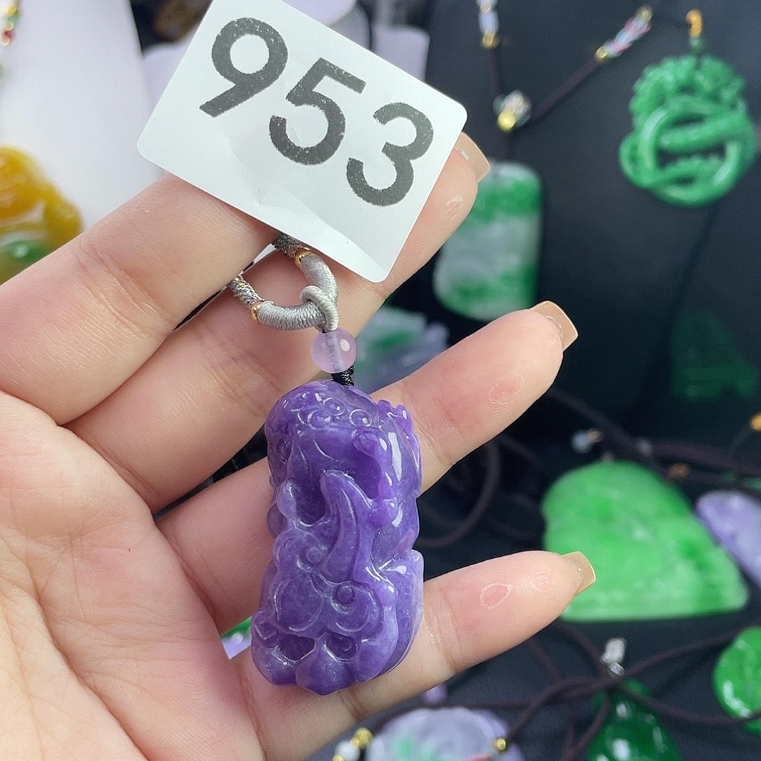 翡翠未镶嵌吊坠(赠链)