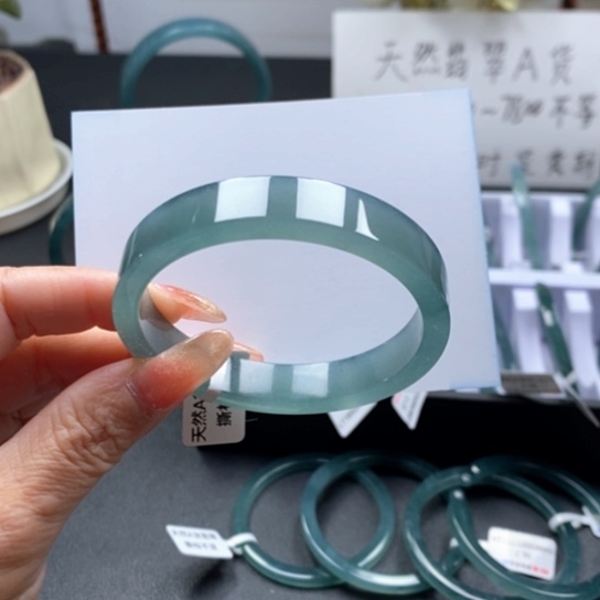 翡翠手镯未镶嵌55尺寸
