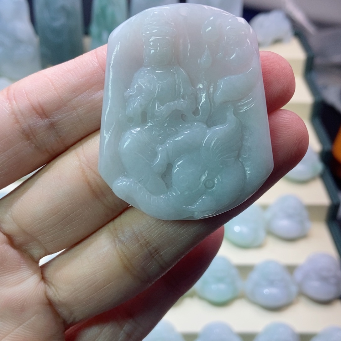 翡翠未镶嵌颈饰普贤