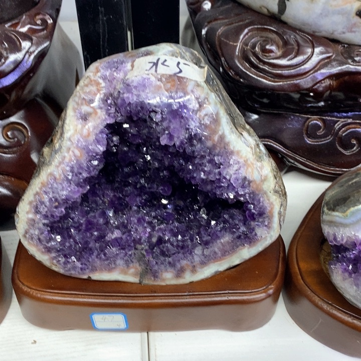 紫晶摆件未镶嵌莹