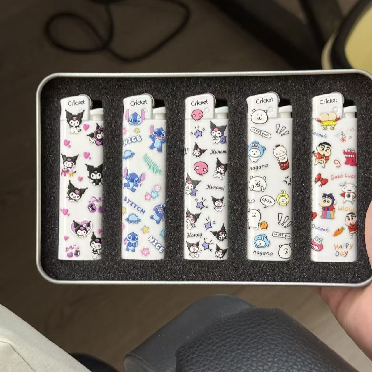 可爱卡通小新创意高颜值打火机草蜢正版cricket送礼物史迪仔