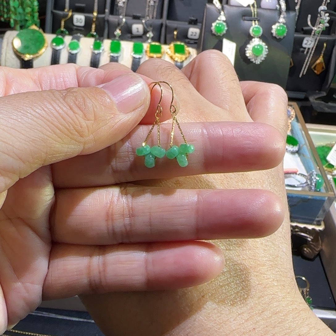 翡翠18K金镶嵌颈饰耳钩