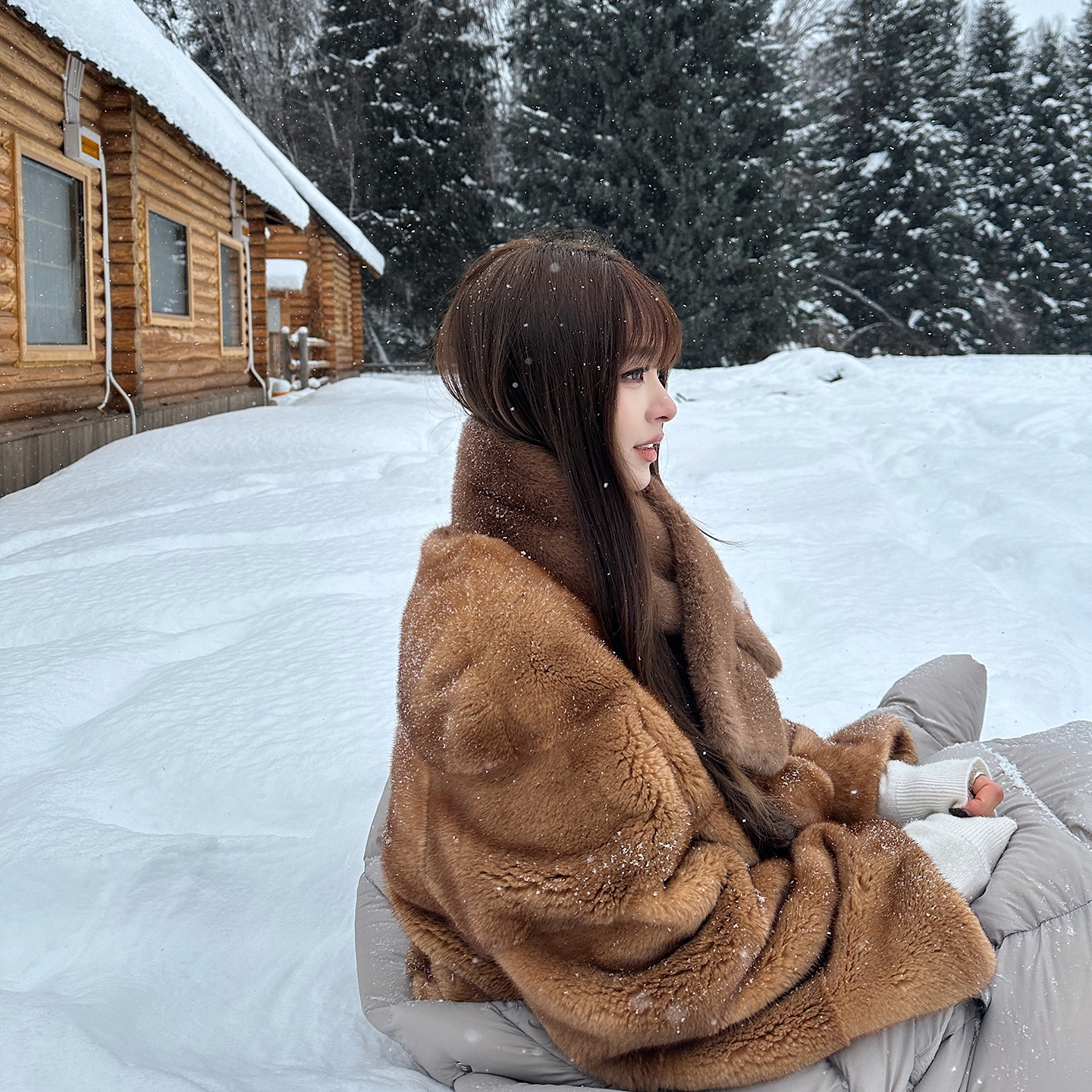 丹麦哥本哈根貂＋100桑蚕丝内衬-女装毛呢外套