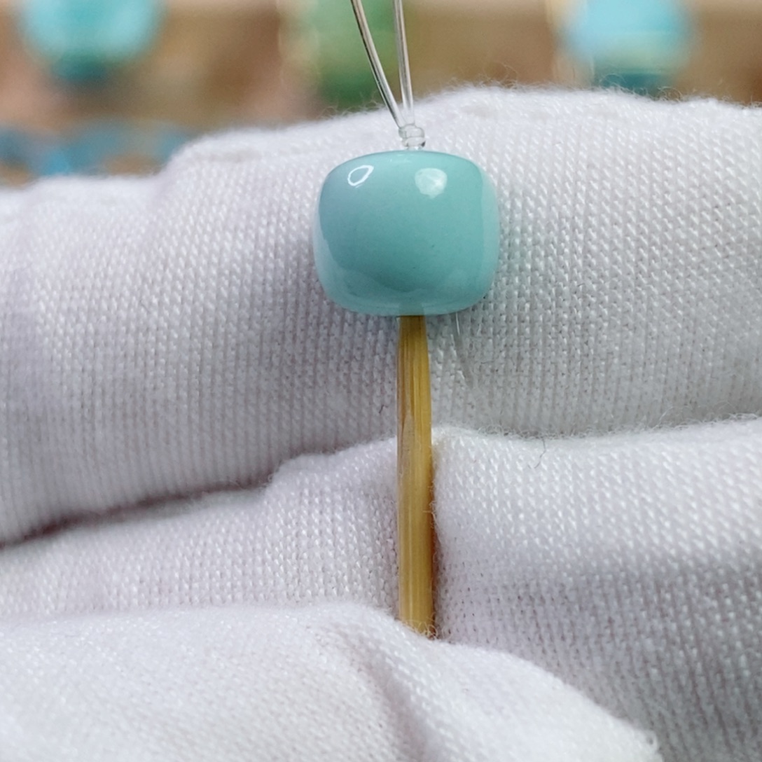 绿松石未镶嵌珠宝奇石8.2mm