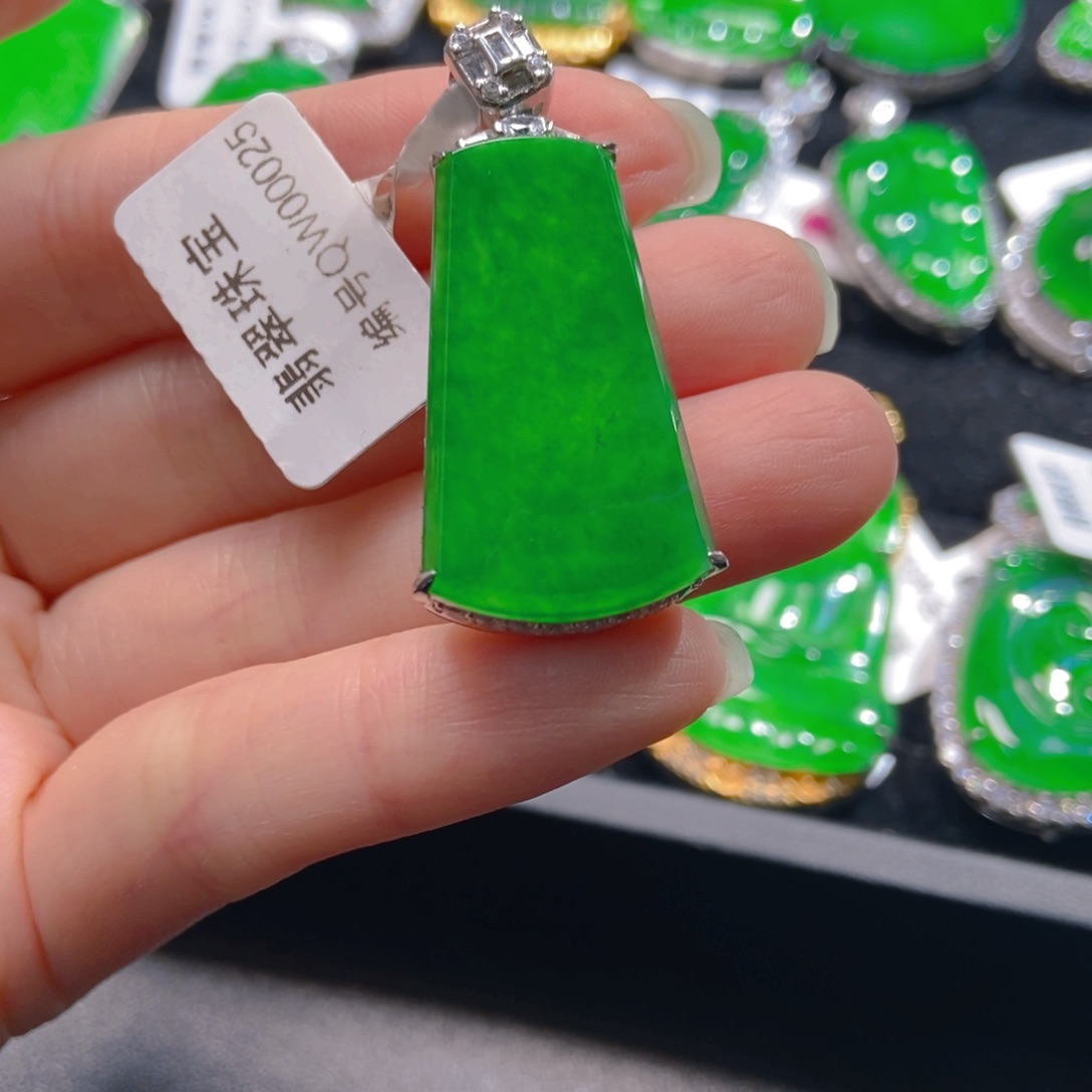 翡翠吊坠(不含链)银S925镶嵌