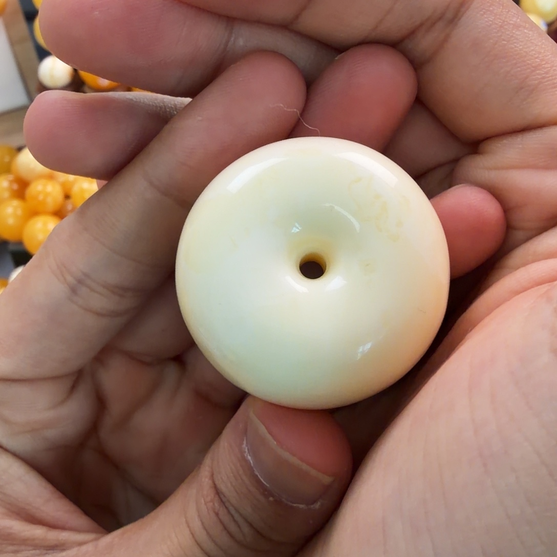 琥珀未镶嵌珠宝奇石20g