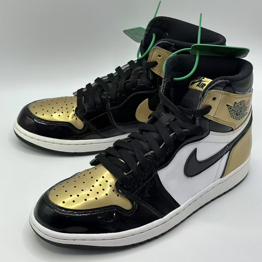43码/Air Jordan 1 金脚趾 复古篮球鞋 黑金拼接 861428