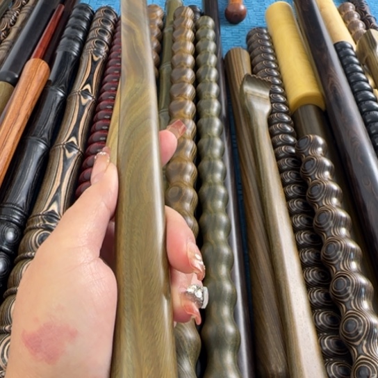 拂***忧阿根廷绿檀痒痒挠瑕疵细了