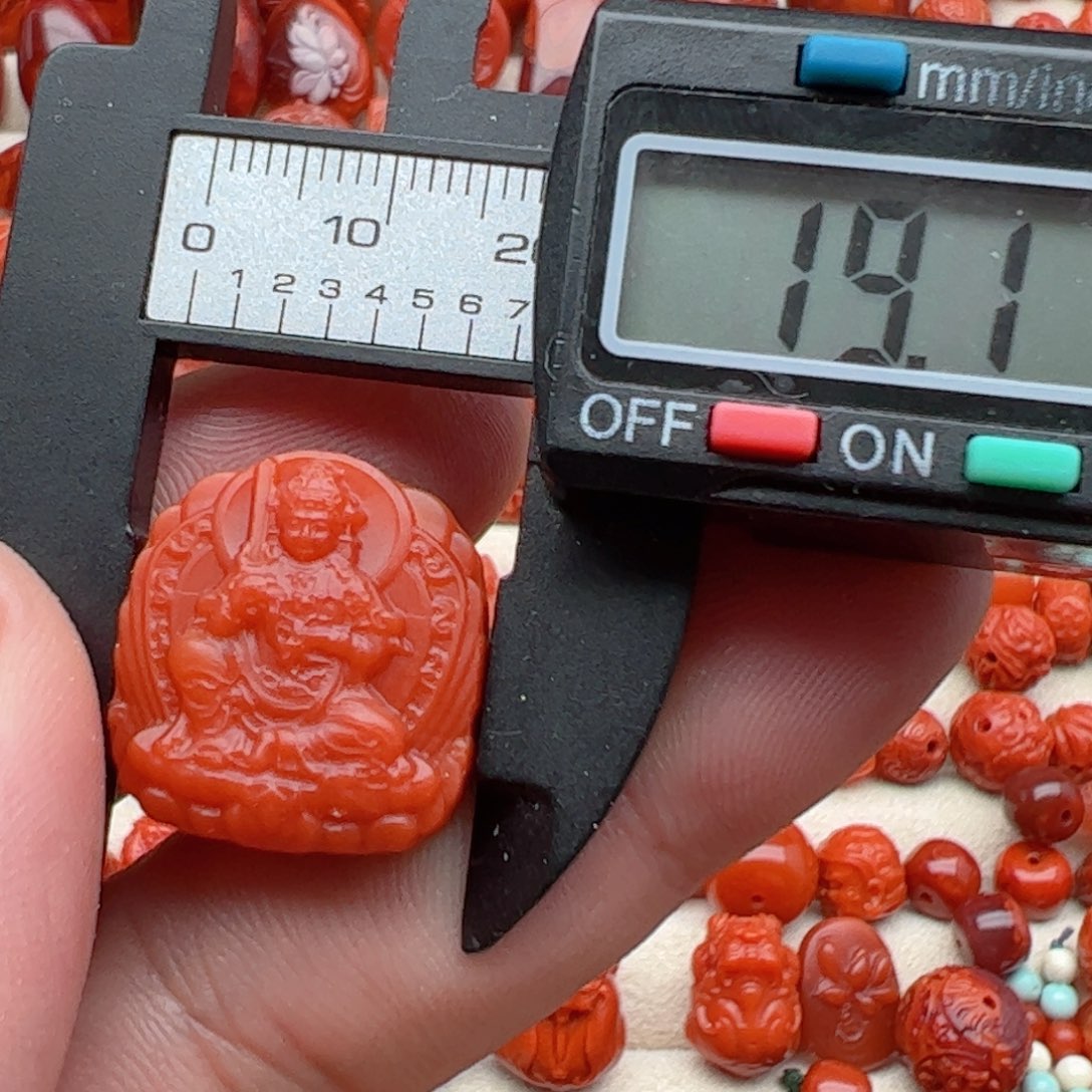 南红玛瑙配饰未镶嵌