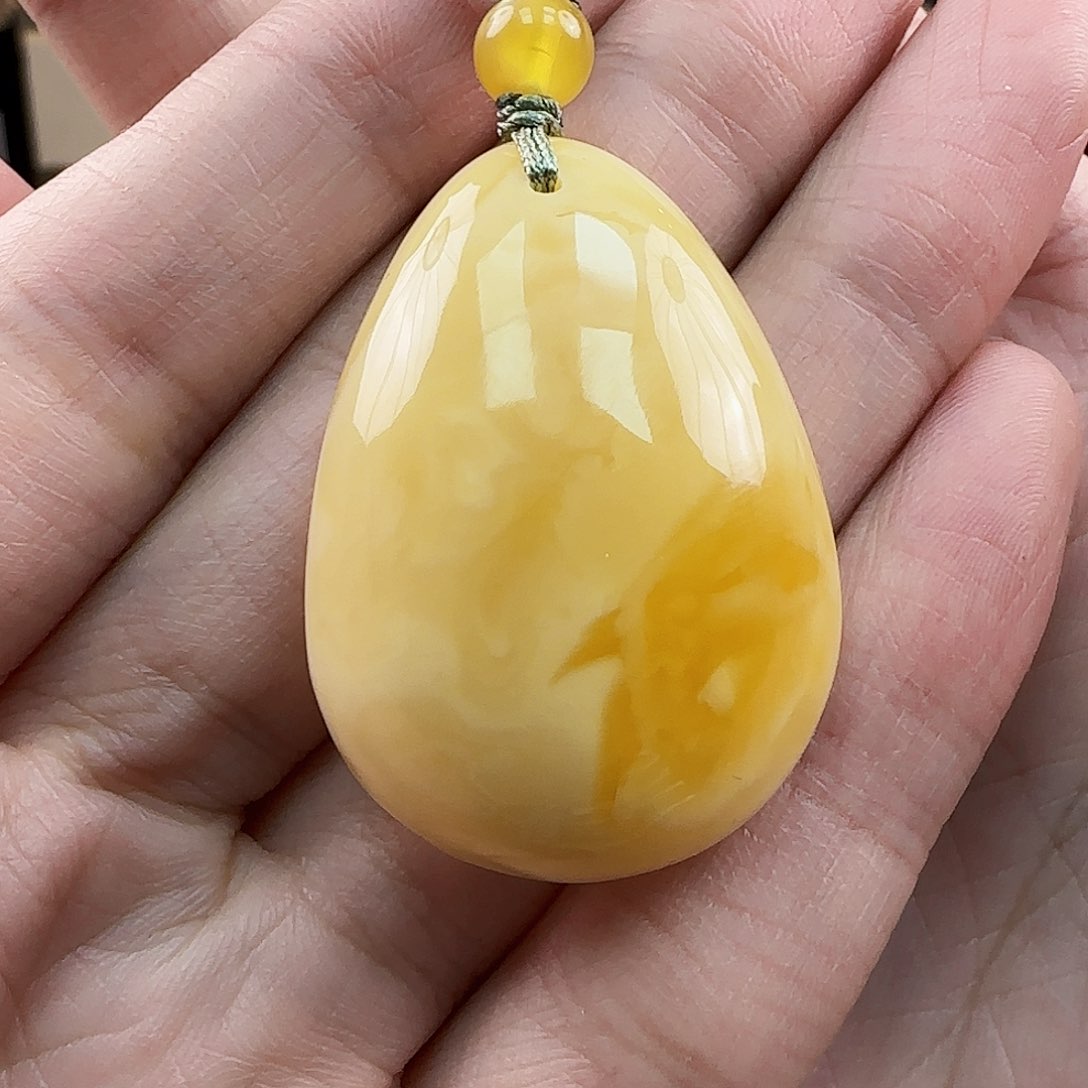 琥珀裸石未镶嵌蜜蜡