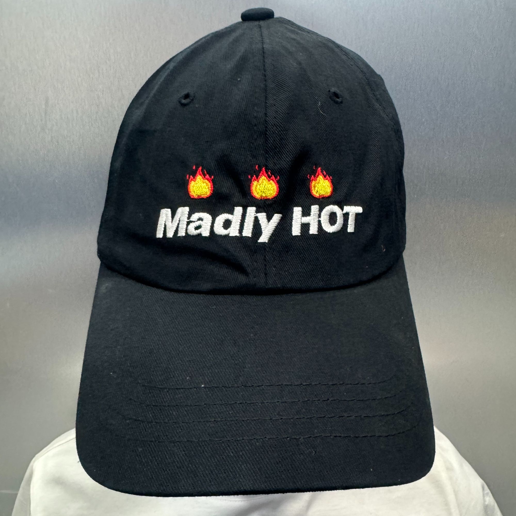 福利区-39002-XX帽檐立体火焰刺绣印花时尚棒球帽