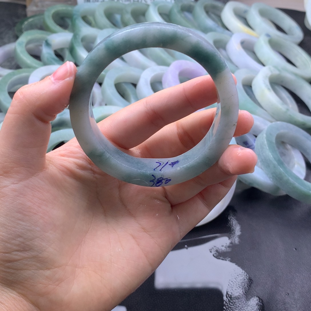 【闪购商品】定制翡翠手镯未镶嵌