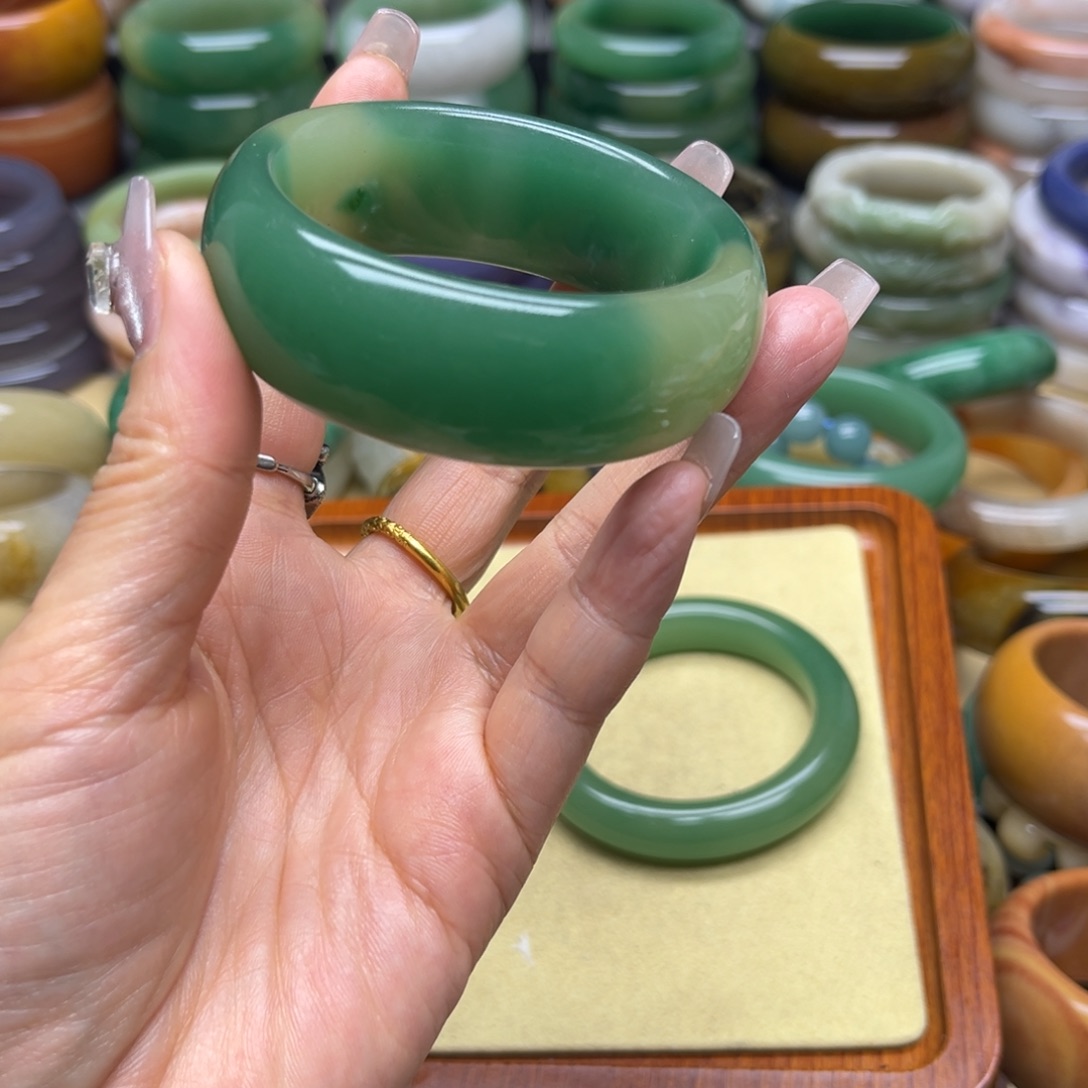 石英质玉手镯未镶嵌用****6