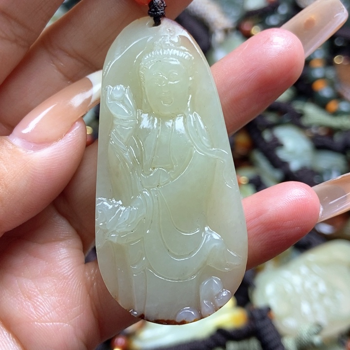 和田玉颈饰未镶嵌