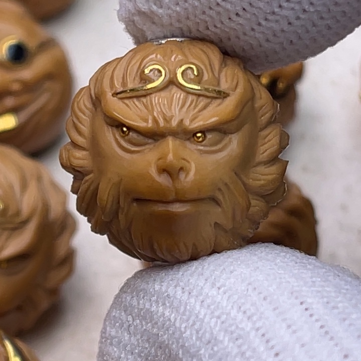 猴头核桃吊坠手工大圣镶嵌24k金