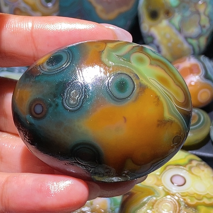 玛瑙/玉髓未镶嵌珠宝奇石101