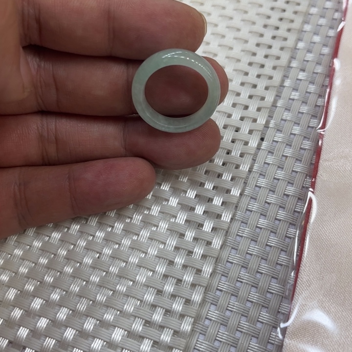翡翠未镶嵌戒圈12号戒圈