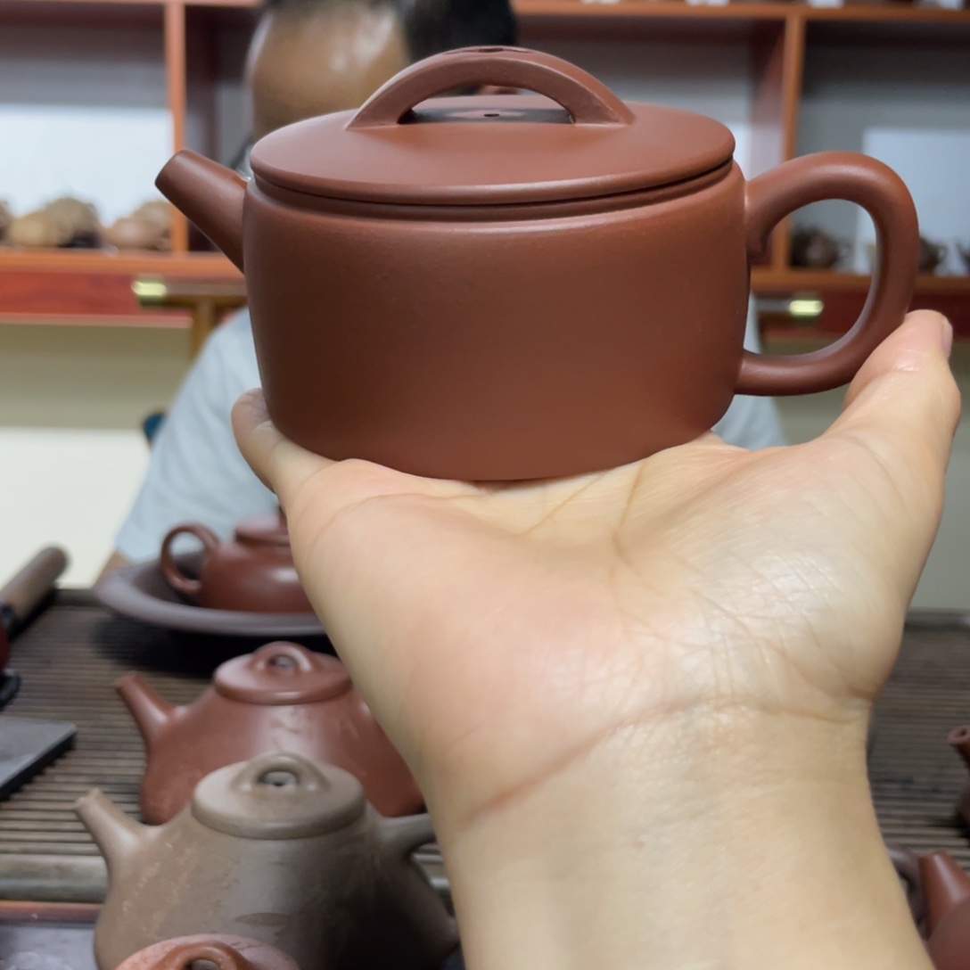 茶壶紫砂清水泥汉瓦180CC（微瑕）