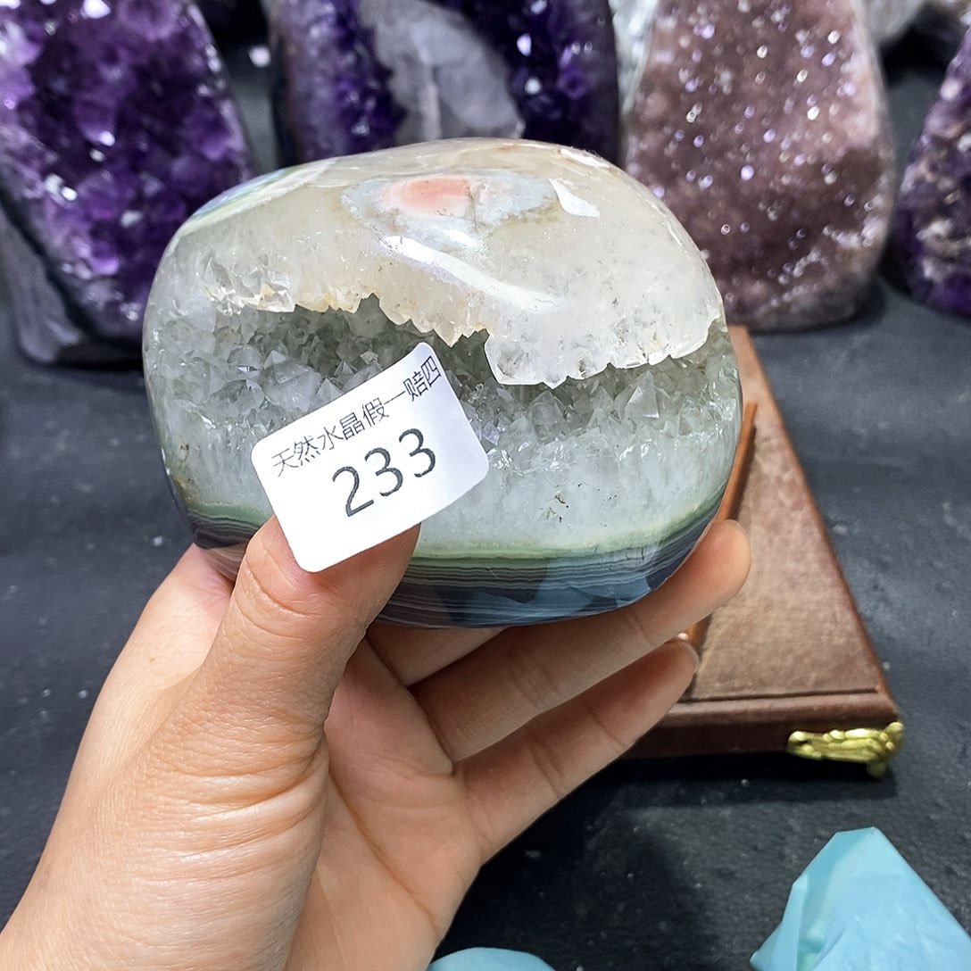 水晶大型摆件（非配饰）未镶嵌?**茂