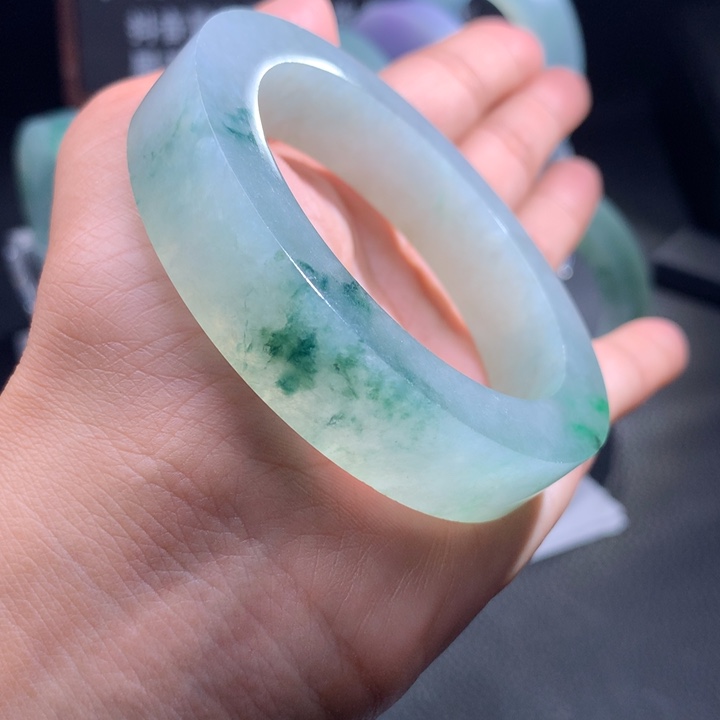 未镶嵌翡翠定制翡翠