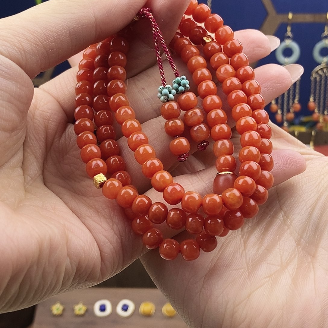 阳***七南红玛瑙未镶嵌手链