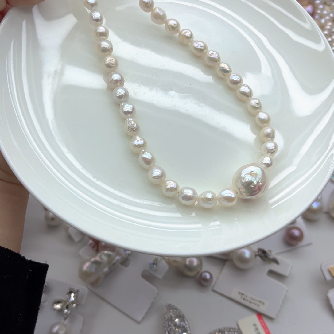 颈饰未镶嵌淡水珍珠