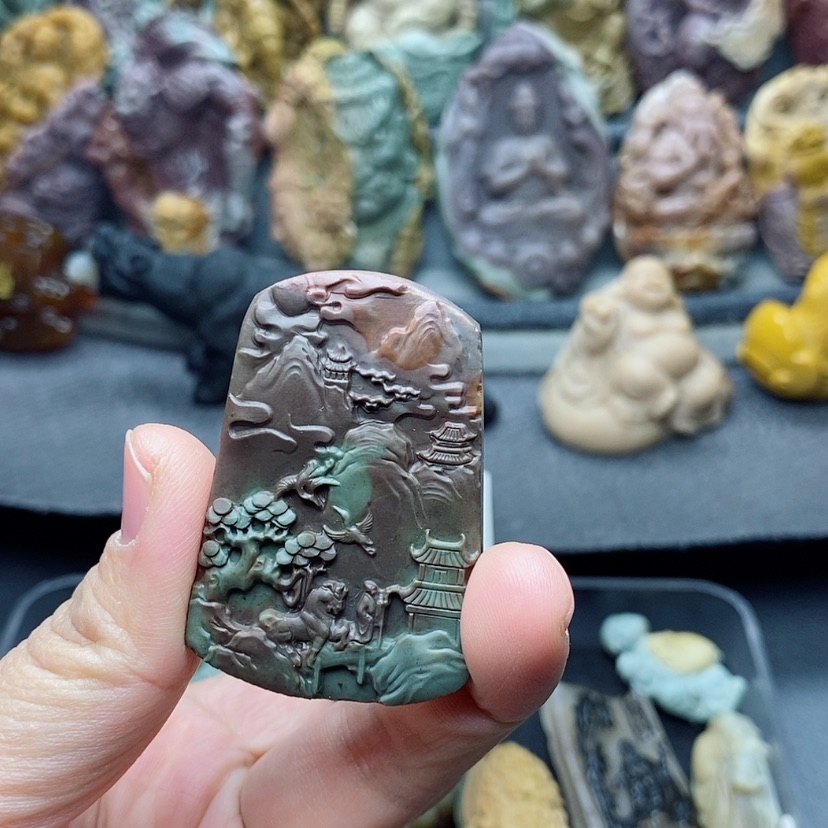 【闪购商品】定制石英质玉吊坠未镶嵌