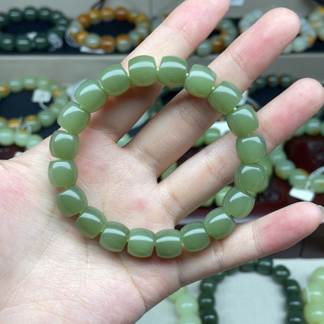 和田玉（糖玉）未镶嵌手链