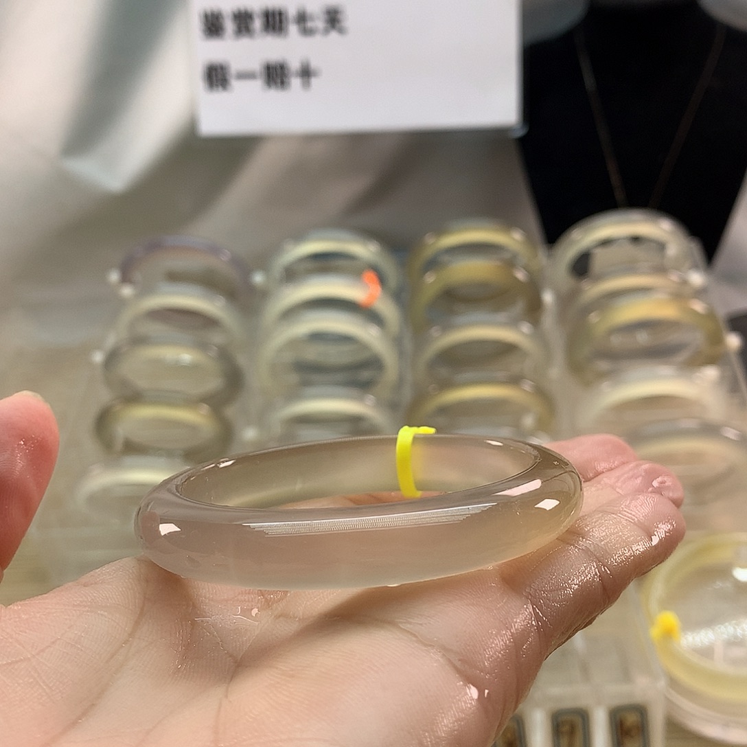玛瑙/玉髓未镶嵌手镯