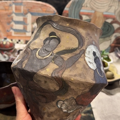 手工制作各种精美陶瓷