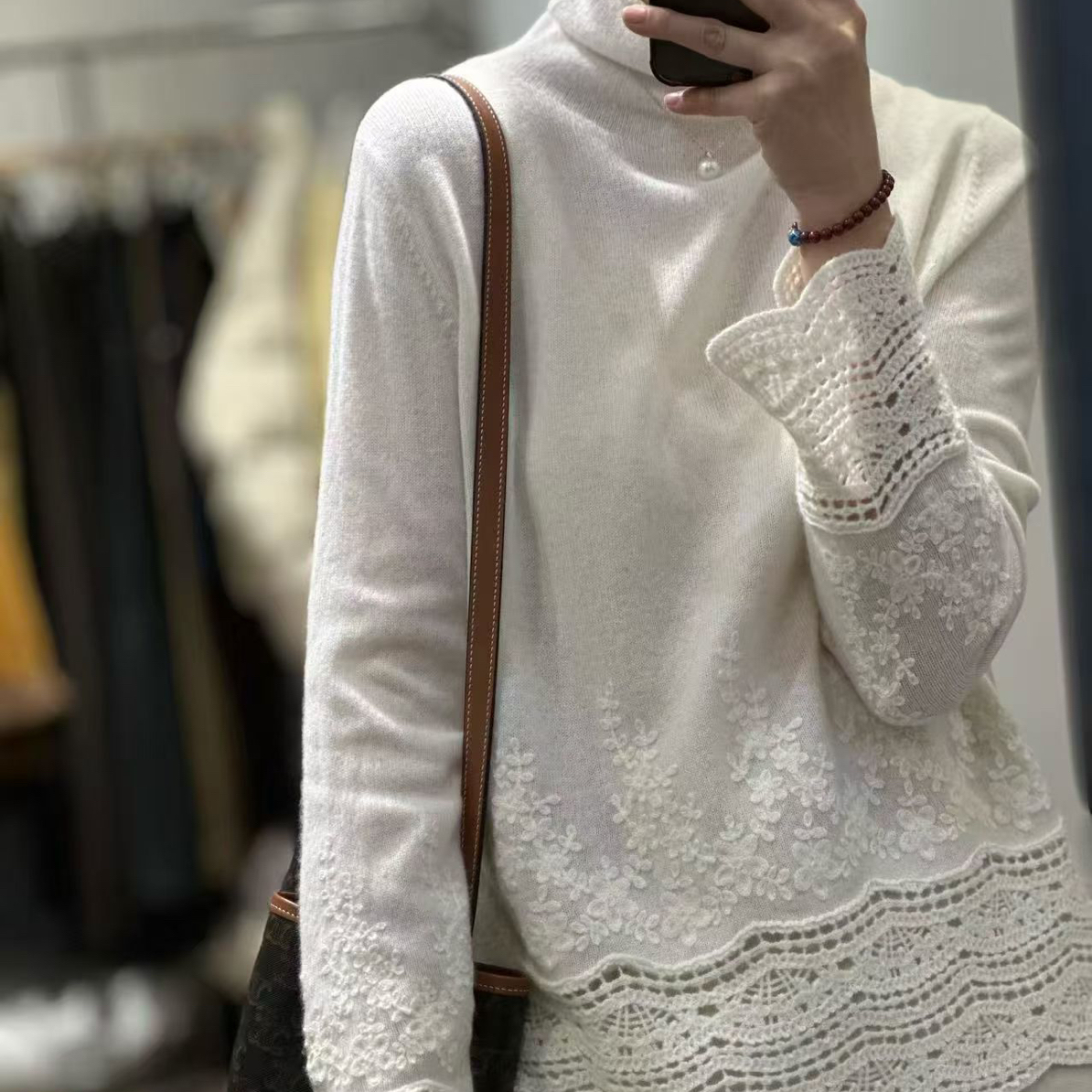 【10%羊绒90%羊毛】钩花设计高级宽松显瘦半高领百搭上衣