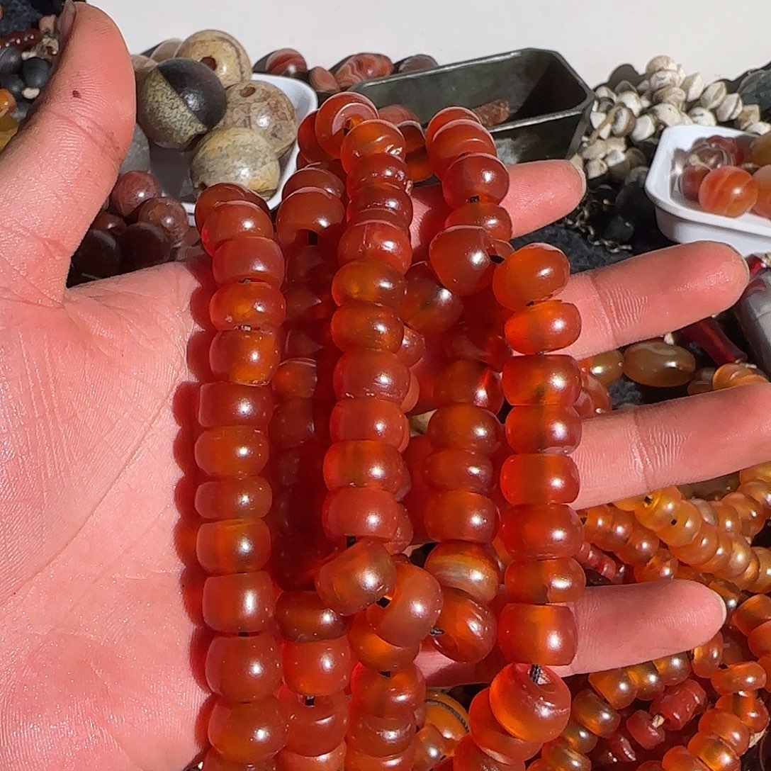 林***致玛瑙/玉髓未镶嵌颈饰