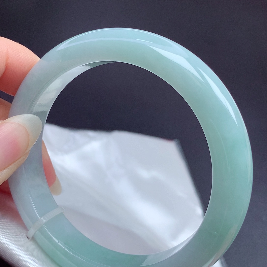 翡翠未镶嵌手镯58圈口