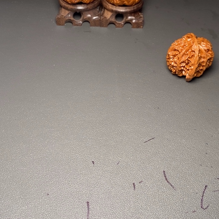 N***h文玩核桃吊坠好果子